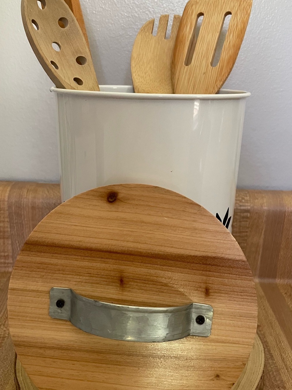 White Ceramic Kitchen Utensil Crock with Natural Wood Lid
